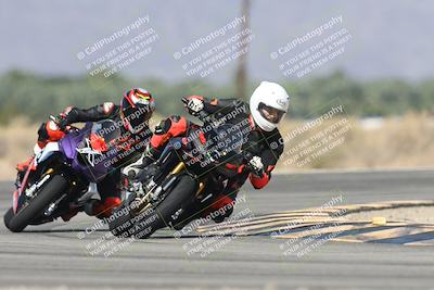 media/Oct-13-2025-Moto Forza (Mon) [[a66d839500]]/3-B Group/Session 3 (Turn 16)/